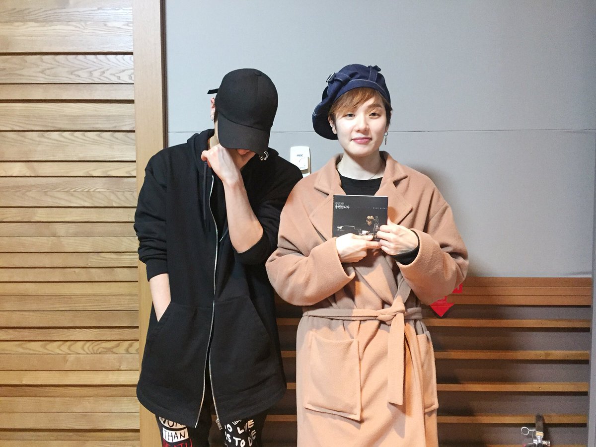 푸른밤 tweet media