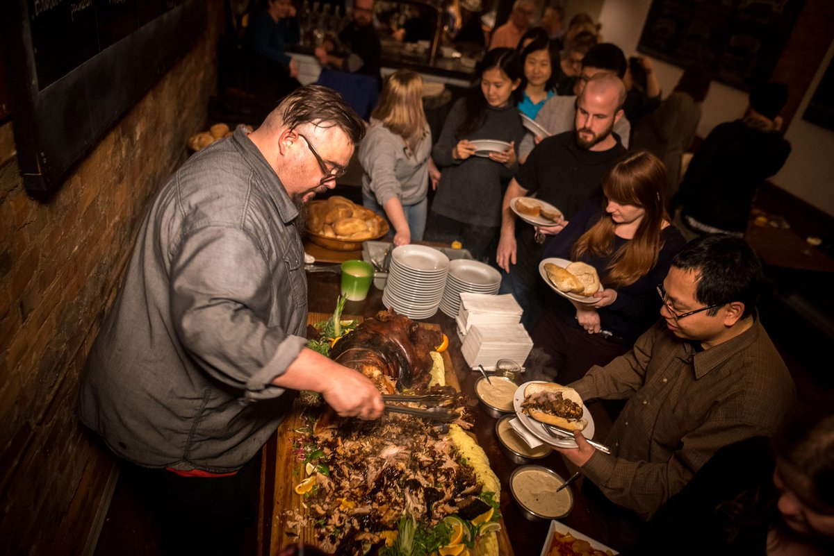 BIG PAPPY <a href="/ChefShaneMcC/">BIG PAPPY</a> celebrates 2 yrs of <a href="/saltlicksmoke/">Saltlicksmokehouse</a> #HamOnt. 60lb hog stuffed w/ jerk pork belly. 📷: <a href="/lucaijohnson/">Lucaij</a> #mookeats 🇯🇲🐖