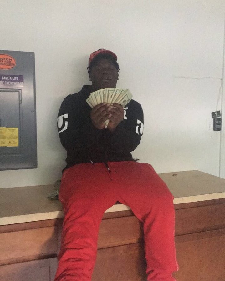 ThomasDayy's tweet photo. Mr xhase a loot 💰💸📷 https://t.co/8dqVNrWAZY