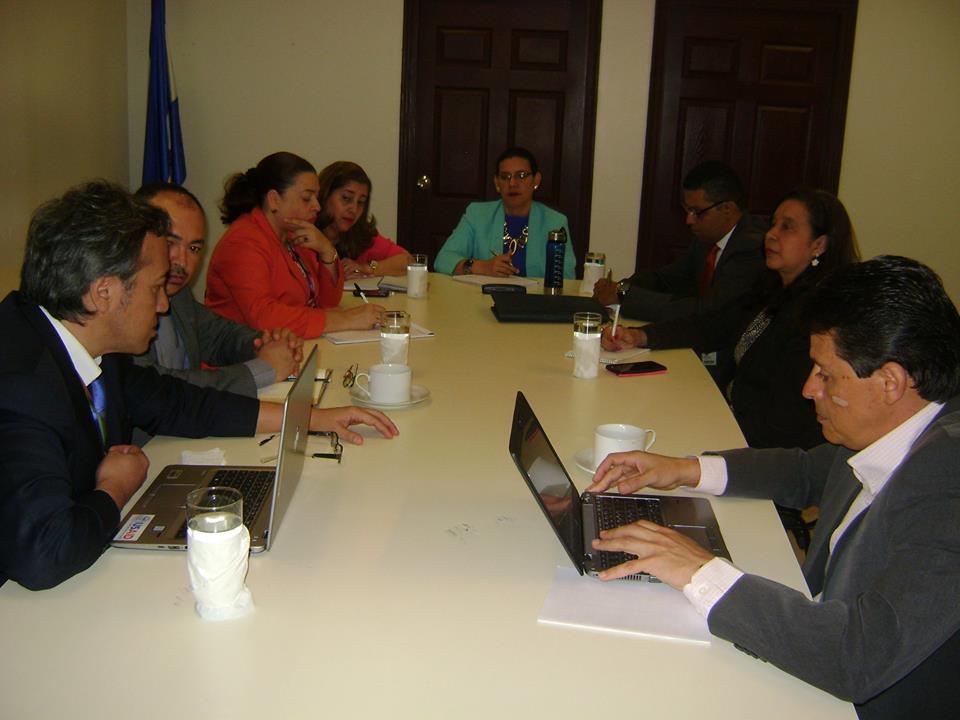 #VisitaDPHN Miembros Proyecto FORTALECER JUSTICIA EN DERECHOS HUMANOS Y SEGURIDAD - Apoyo <a href="/USAIDHonduras/">USAID Honduras</a> a la <a href="/DefensaHn/">Defensa Pública HN</a> del <a href="/PJdeHonduras/">Poder Judicial HN</a>