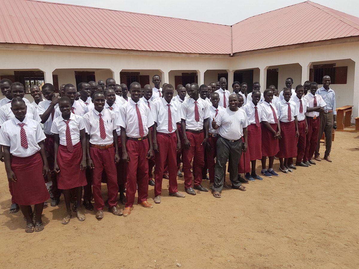 fbctnglobal's tweet photo. HOPE Secondary School in Lietnhom, S Sudan is officially in session! Check out the new uniforms. James Baak (SMARD), proud partner! https://t.co/VBac6ppsYh