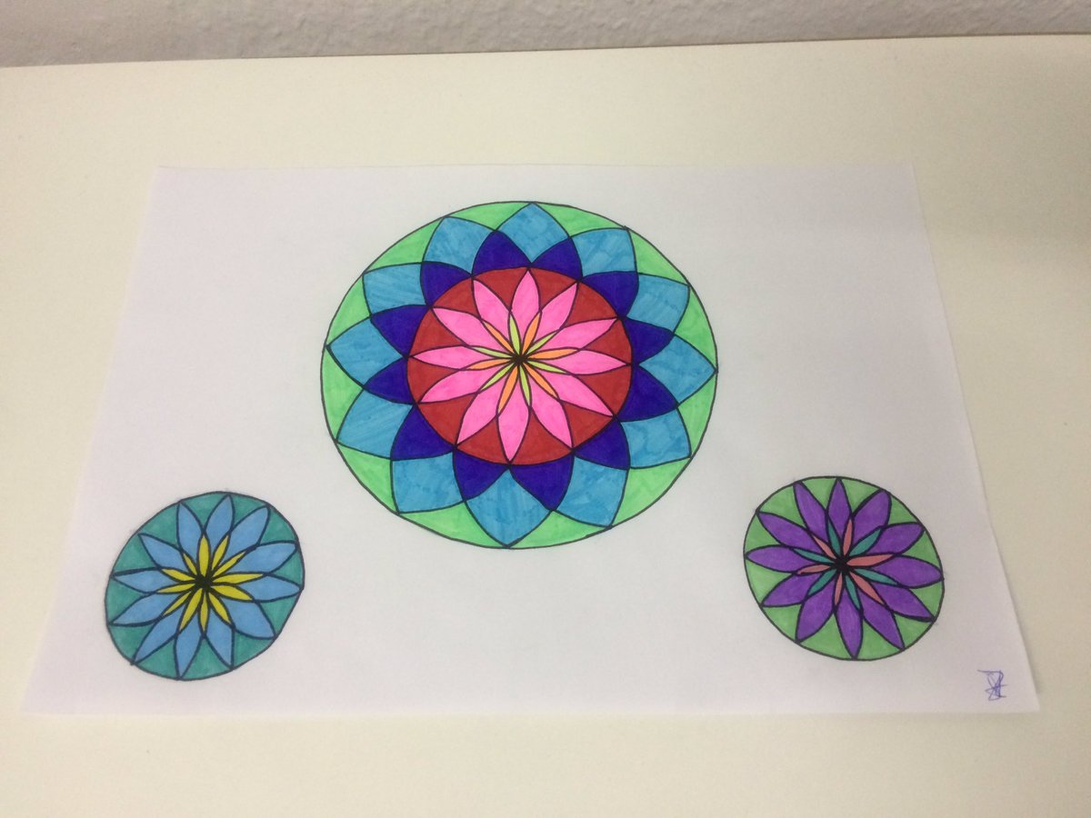 StefanieZacher's tweet photo. #Mandala #Stabilos #Circle #NeonColorStabilos #PastellColorStabilos #ILikeStabilos #like #retweet #commented #FollowForFollow https://t.co/1ZZPsXO5MD