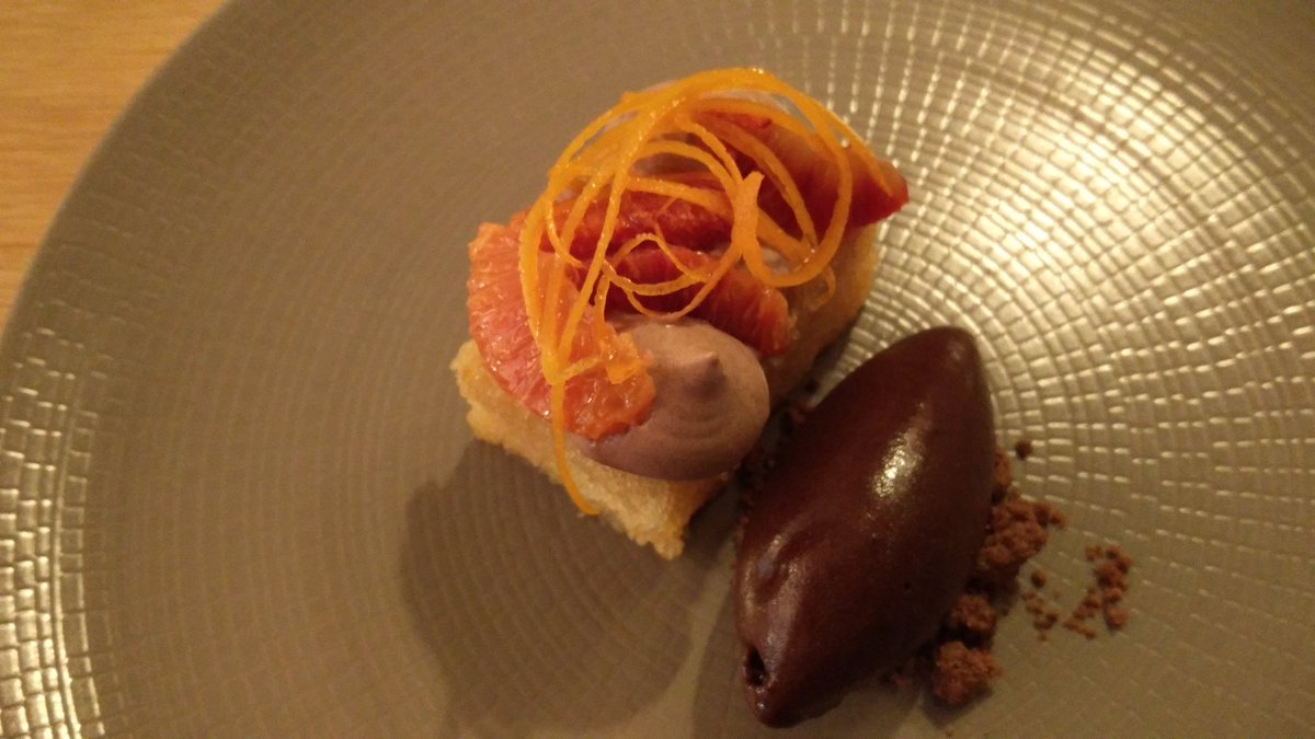 <a href="/RThompsonIOW/">Robert Thompson</a> @chefulphy <a href="/living_larder/">Living Larder</a> #IsleofWight More pics.. Incredible food, wonderful produce, so lucky on the Island, fab ingredients