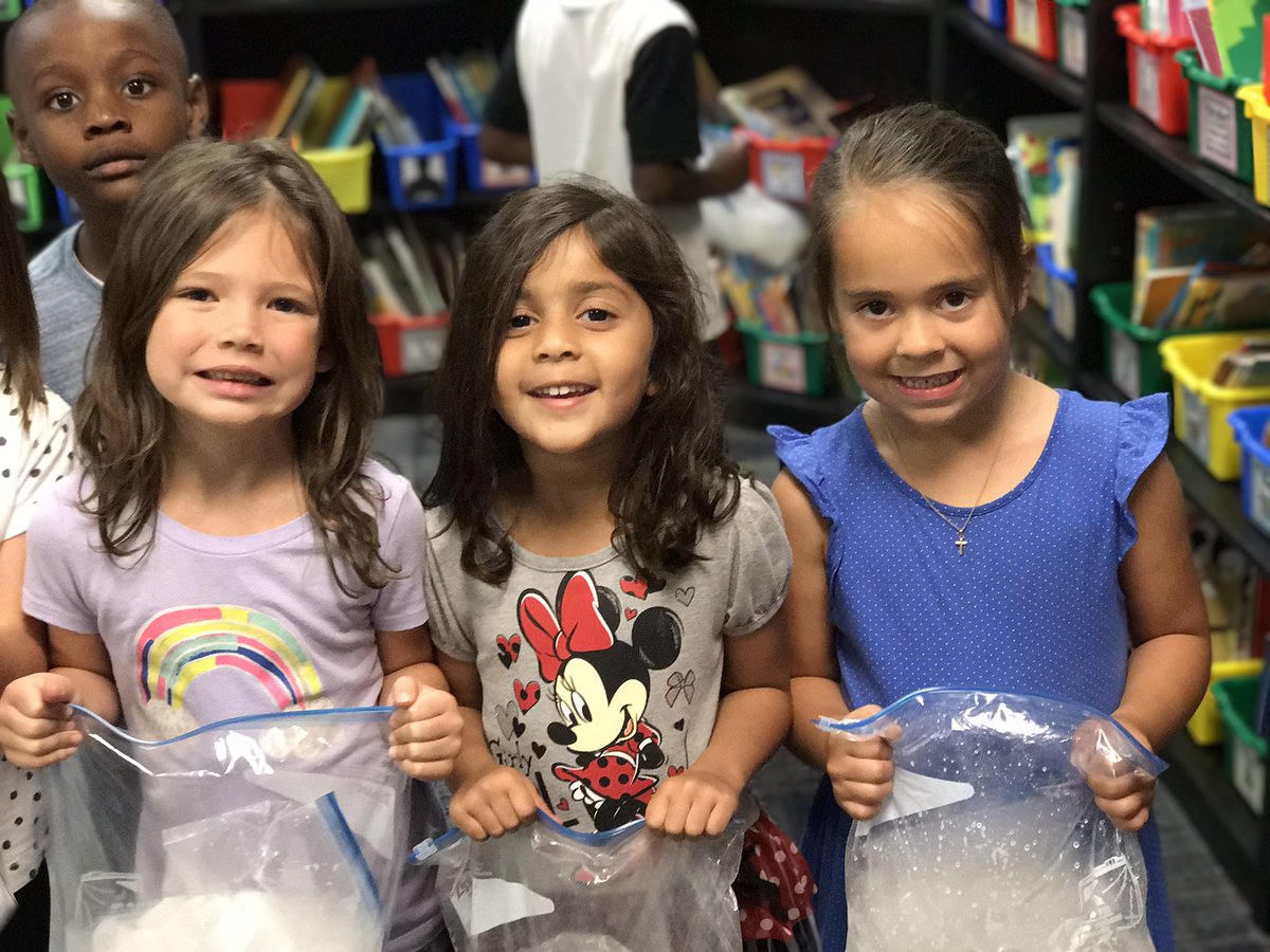 GibbsHassler's tweet photo. Making Ice Cream #ProceduralTexts #OneExcitedTeacher #HowTo #kinder @HasslerKISD https://t.co/sN2kz4fiww