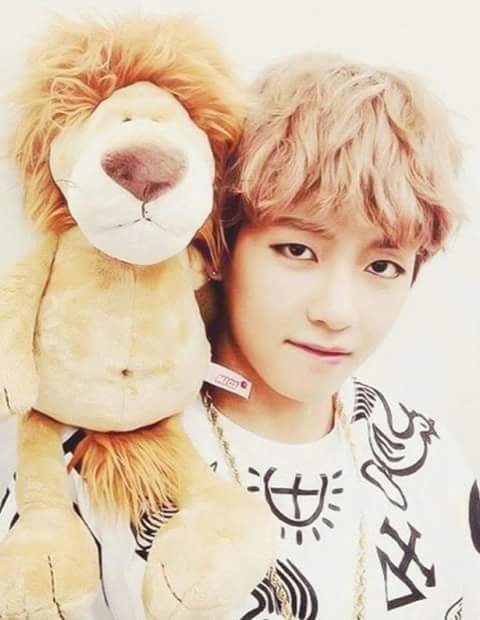 BrendaBrunes02's tweet photo. #ToBTS23Version
Com essa cara foda e sexe eu não aguento https://t.co/dXCD7EW3t0