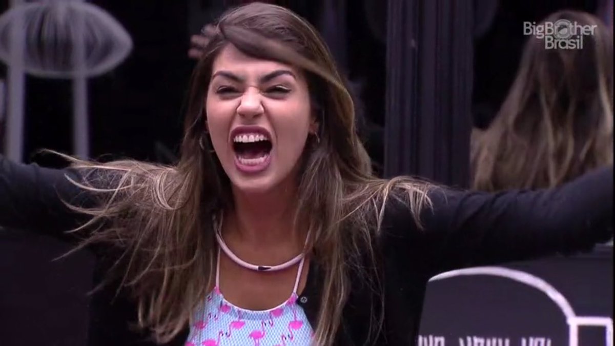 joytuita's tweet photo. quem vai dar o máximo por ela da RT aqui! ❤👊 #WeAreWithYouVivian https://t.co/3ykcFjPkoD