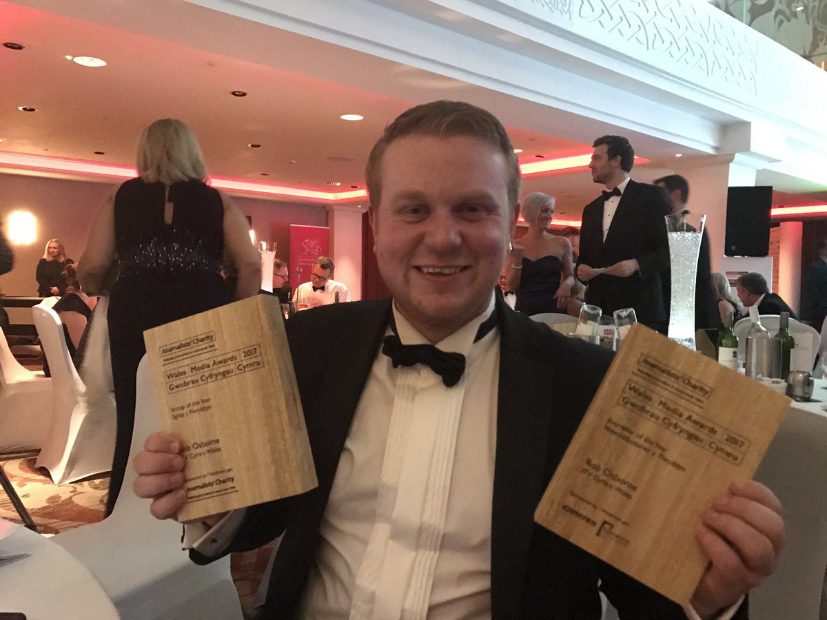 Well done @robosborneitv winning Scoop and Journalist of the year!! <a href="/W_M_A/">WalesMediaAwards</a> #WalesMediaAwards <a href="/ITVWales/">ITV Wales News</a>