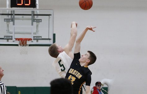 aberdeensports's tweet photo. This #GrotonSD boys' basketball standout will continue his hoops career at @PresentationPC: https://t.co/ZnQhvtVMfY https://t.co/fCE7cj2T4W