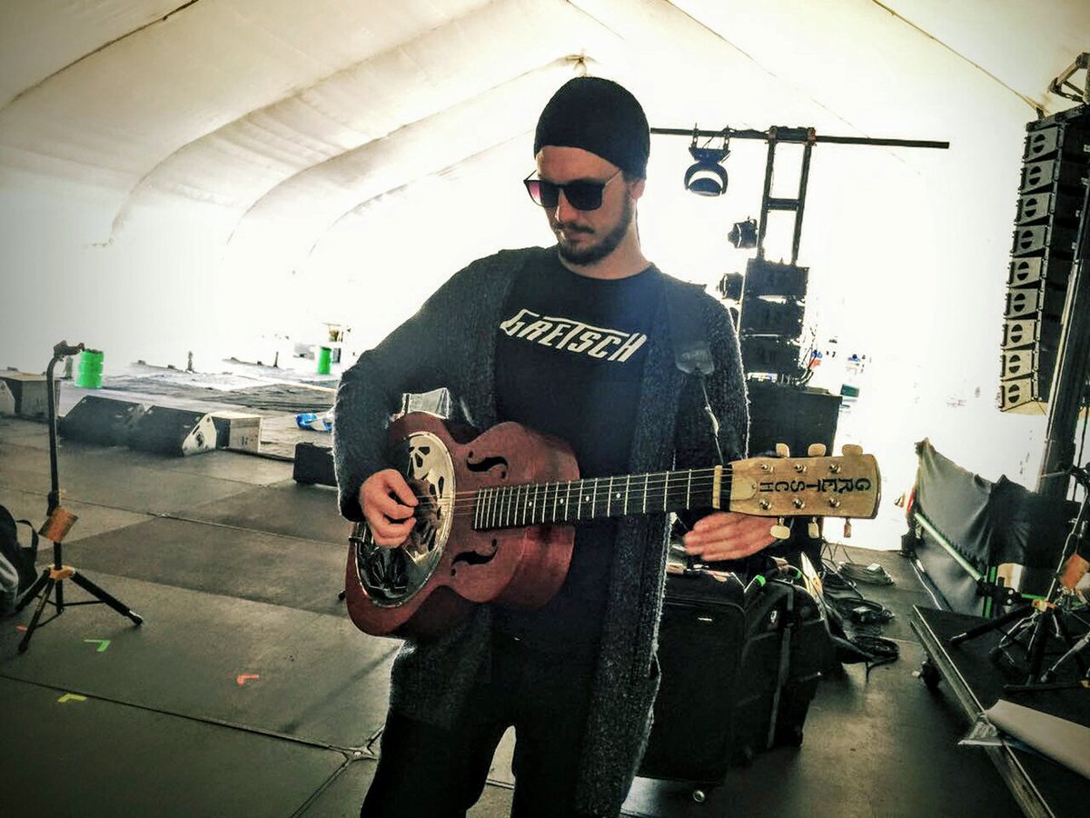 #gretsch friend &amp; artist <a href="/Javoojeda/">Javier Ojeda</a> nicely representing the brand at the <a href="/vivelatino/">Vive Latino</a> festival. #vl17 <a href="/BurningCaravan/">Burning Caravan</a> cheers javier!