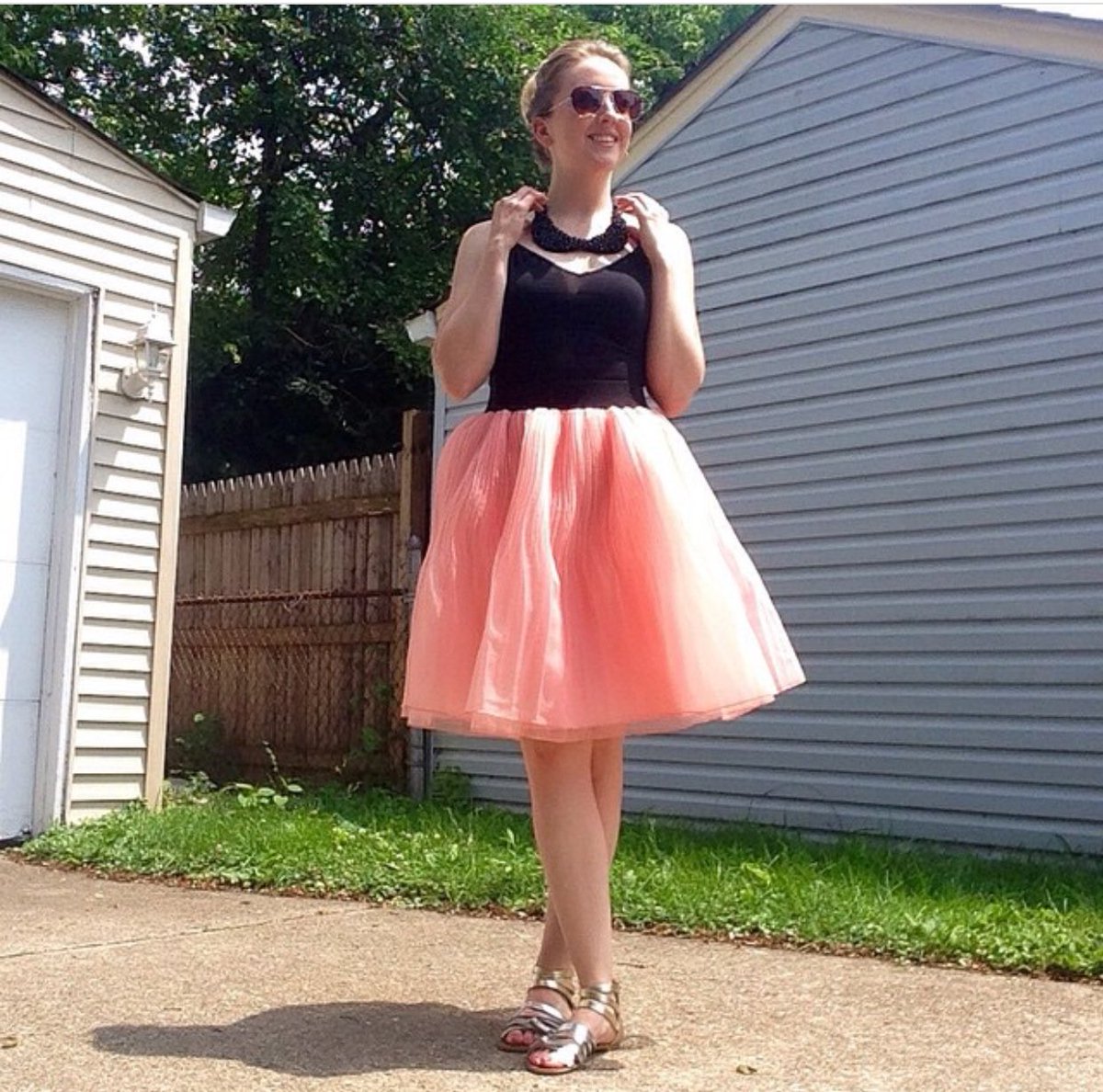 ShopBfly's tweet photo. #FollowHerFriday @peckonthechic! We're in love with her Spring style 😍💕
#FollowFriday
#ShopBfly
#shopsmall 
#consignment 
#preloved https://t.co/ihuislT76k