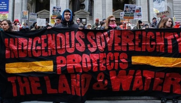 AmericanIndian8's tweet photo. Oil Flows Through Dakota Access Pipeline, But Resistance Will Continue https://t.co/IzV1MRj82Z
#INDIGENOUS #TAIRP https://t.co/Di0GC5dl8M