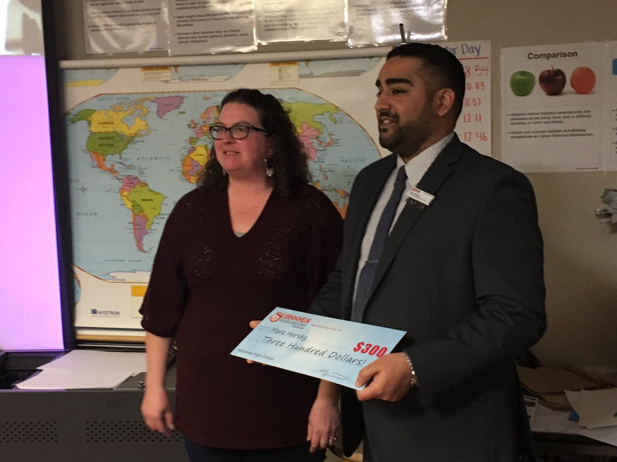 jillorithom's tweet photo. Mrs Harvey is awarded $300 check from Schools Financial credit union!! https://t.co/ll3XFKuHxb