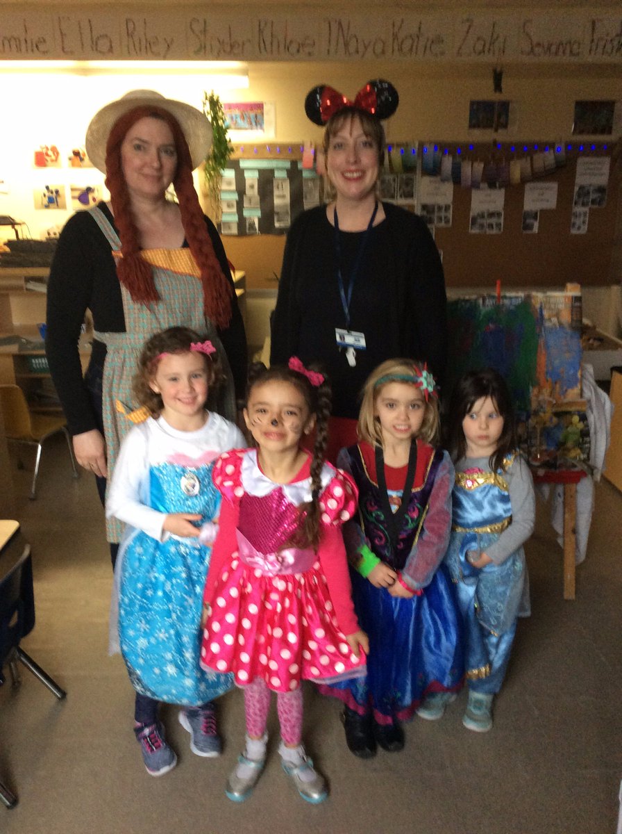 EIMJaguars's tweet photo. Kindergarten,Grade 2 and Grade 4/5 dressed up as their favourite movie/book characters. Here they are! https://t.co/757skvUMhb
