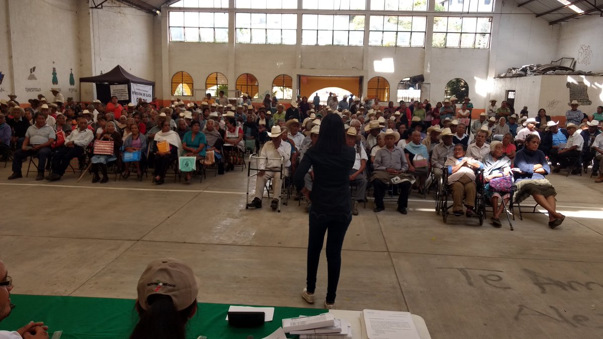 zepedaabogado's tweet photo. Gran arranque de operativo entrega de apoyos #mas65 marzo-abril #2017 en #Tlalnepantla #Morelos @Jorge_Meade https://t.co/Tv2YWhfdOv