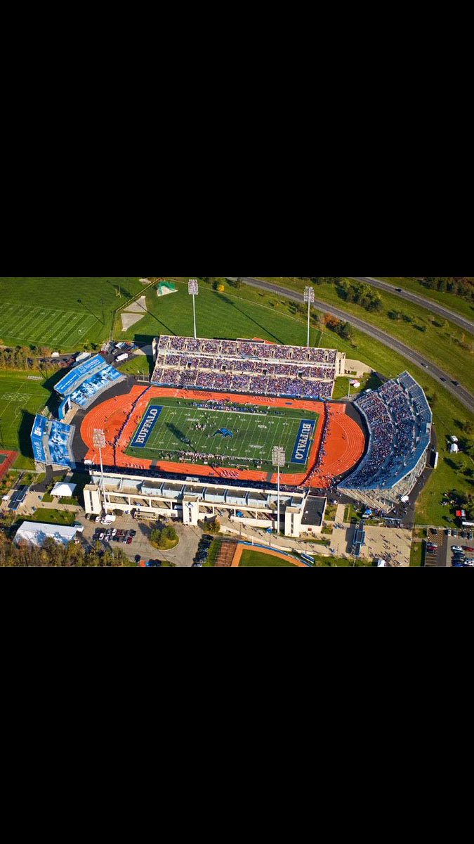 blakefehrmann's tweet photo. Excited to receive my 1st offer from University of Buffalo. Beyond thankful! https://t.co/saWZuX8DwR