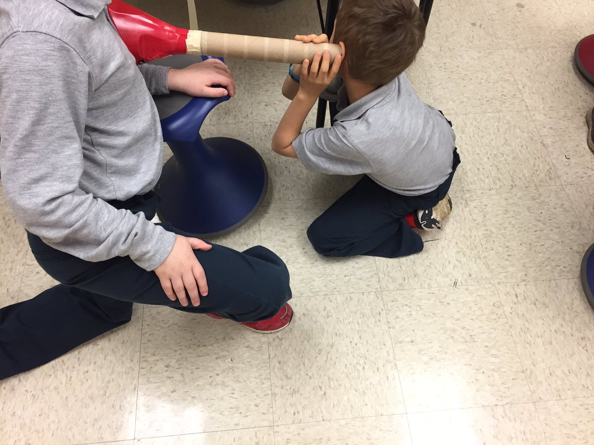 SchellerKinders's tweet image. My @LindenwoodSoE student teacher is doing a heart rate #STEAM lesson. Having the time of their lives! @annarb4