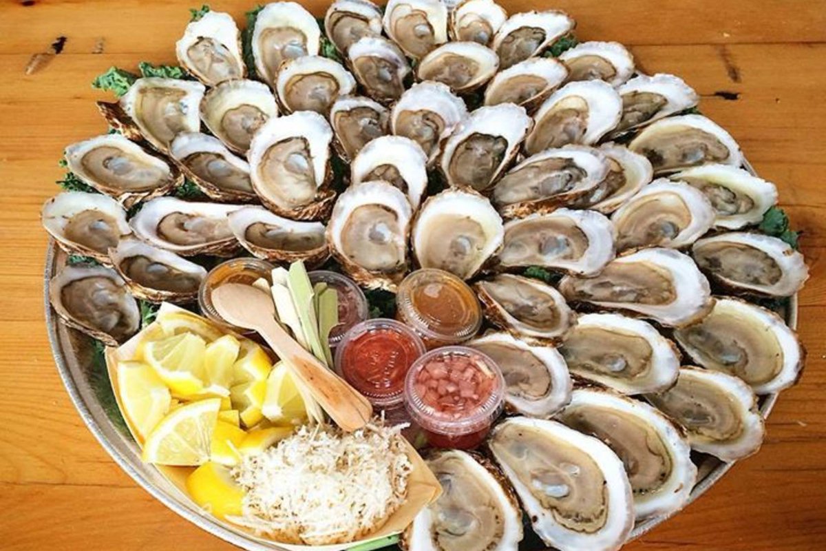 blogTO's tweet photo. This #Toronto brewery is hosting an oyster pop-up this weekend https://t.co/pL3YnJbHbj https://t.co/IMMfnqeCkT