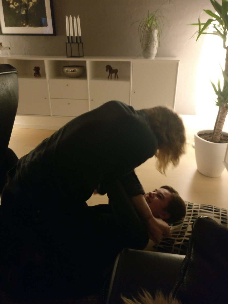 ThatGuyError404's tweet photo. God aften, hvor seafarm hater på fede (x-fakter) og får tæsk af valle #vildaften https://t.co/0WkUcZ0wS6