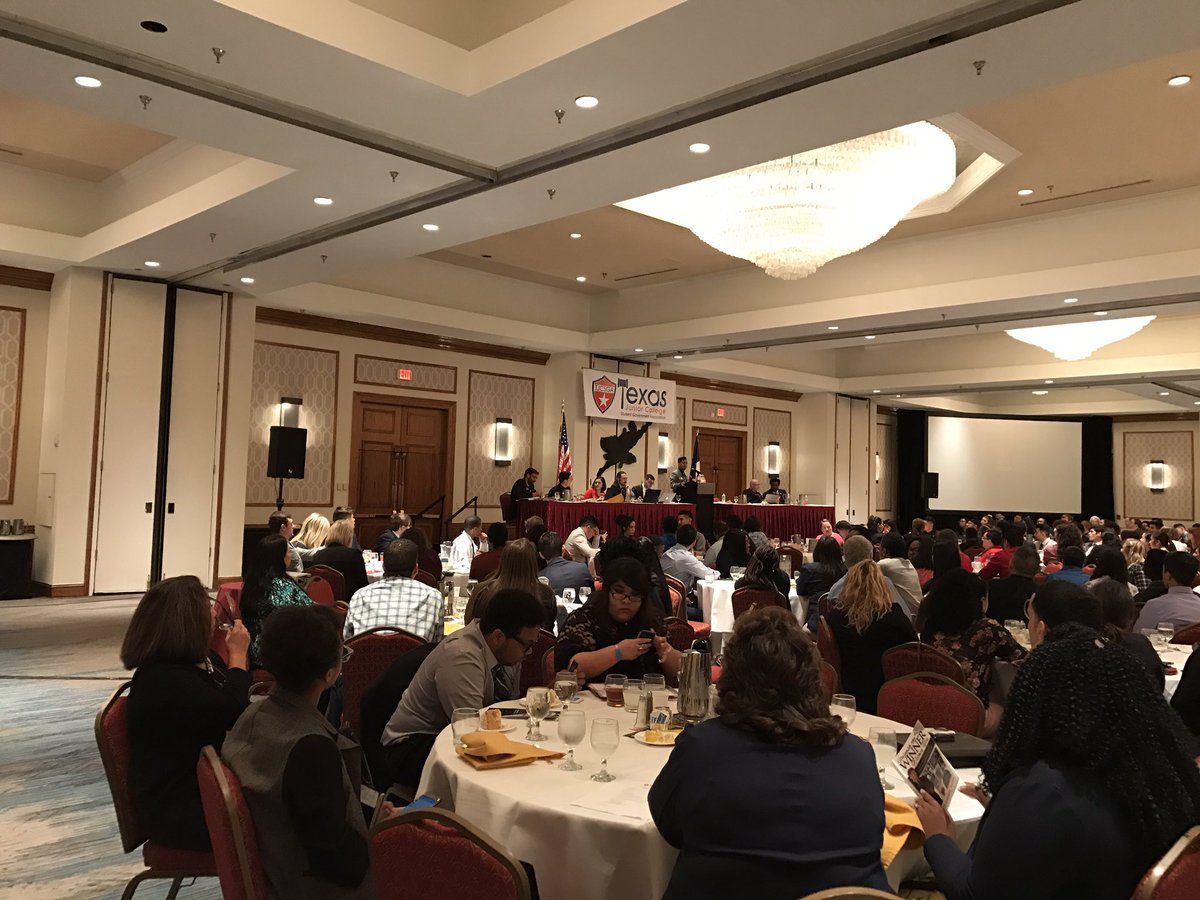 JFabianke's tweet photo. Students from @GoSPC staying active with the other delegates from Region 6 at #tjcsga17 https://t.co/OqDdAVy9Uh