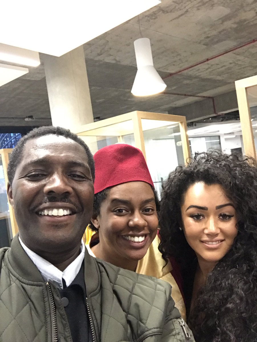 CarikaElshae's tweet photo. Sweet for @DMUPentecost to sing w/ talented vocalist Dominique and guitarist Lestroy w/ @GlobalHandsDMU's Ayolah for the #backwaysolutions https://t.co/MayyFeeNds