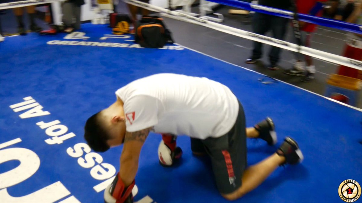 Kder1production's tweet photo. Check out the Episode 17 on YouTube #kder1productions !! #prank #boxingpro #fight #fun #lasvegas #crazy #floydmayweather #miketyson #ufc https://t.co/LZYv8PN8r2