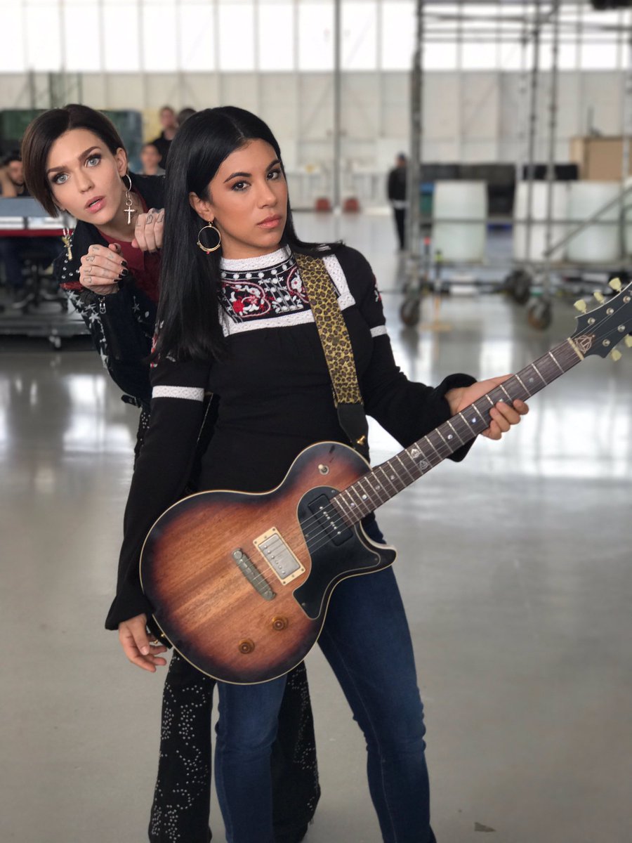 chrissiefit's tweet photo. It's been so wonderful working with this babe, @RubyRose, on #pitchperfect3. Beautiful inside and out! Even when she's photobombing 🐰 https://t.co/3bfmOZZfZE