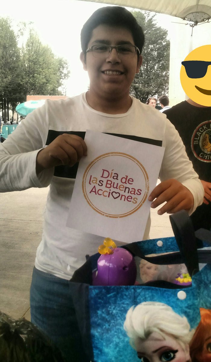 pickin7997's tweet photo. #DiaDeLasBuenasAccionesMexico
#GoodDeedsDay #PrepaTecCSF @HandsOnMexico https://t.co/VR8shSBhr4