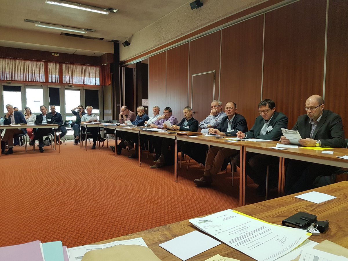 Élection du Bureau du PETR du <a href="/PAYS_SB/">Syndicat mixte de la Baie de Saint-Brieuc</a> ce soir dans les locaux de la chambre d'agriculture 22 #democratielocale <a href="/regionbretagne/">Région Bretagne</a>