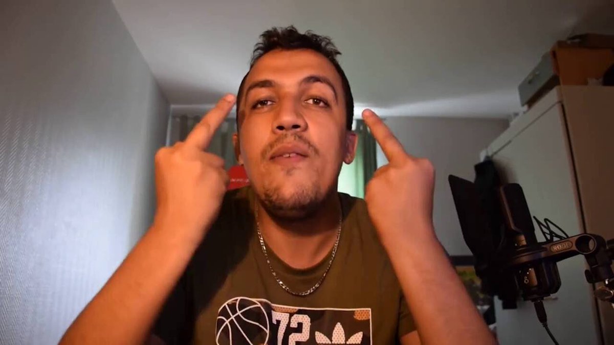 hub_ipd's tweet photo. Les fdp qui vont faire des vidéos "J'arrête YouTube" demain, j'vous attends comme ça pour me désabonner. https://t.co/wsgorzMh6E