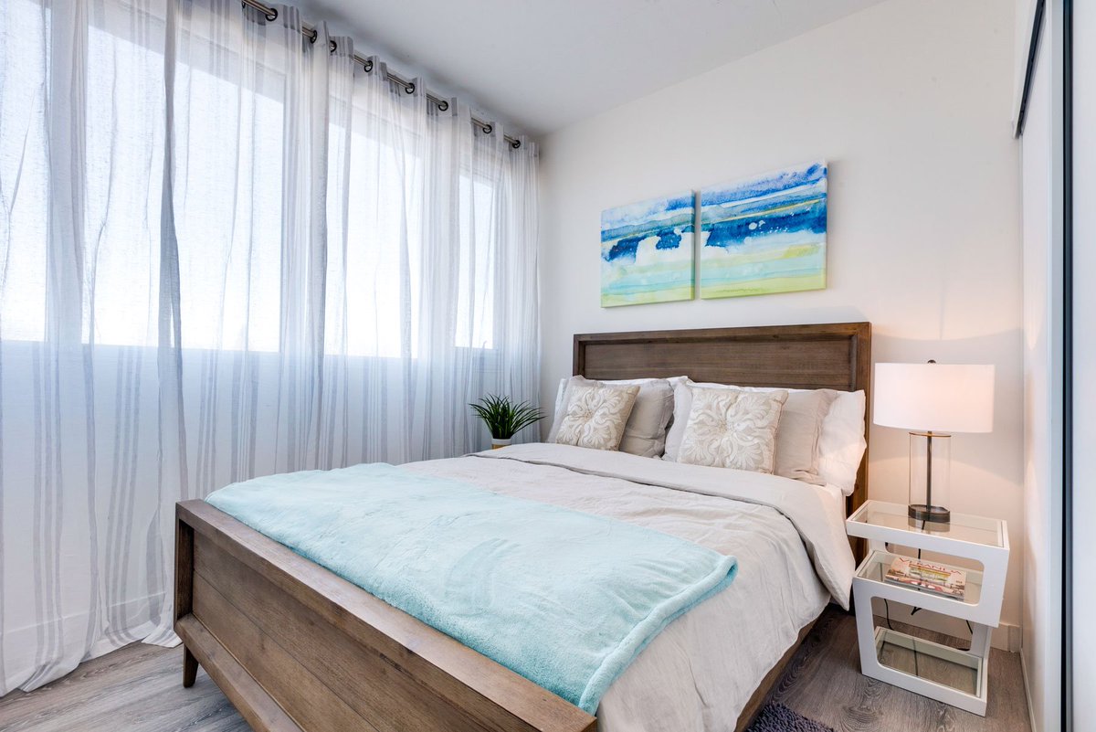AtriaDev's tweet photo. 2 unique furnished model suites at https://t.co/RgmJ2aIaW6 contact our rental team for tours #oshawa #apartments #modelsuites https://t.co/CB24PMVhd8