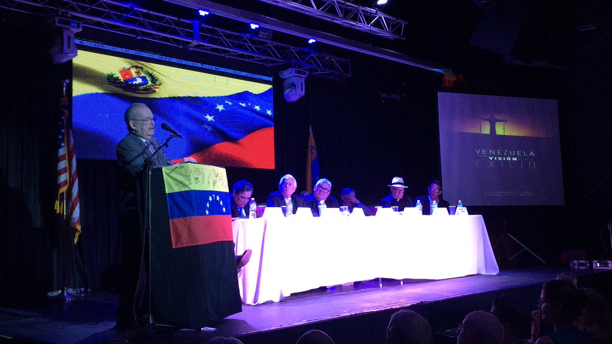 Perez_Coss's tweet image. #VENEZUELAUnaVisionDesdeElExilio

Gracias Estimado #VICENTENARVAEZ  (General) Por hacerse presente en la Conferecia por nuestro pais!