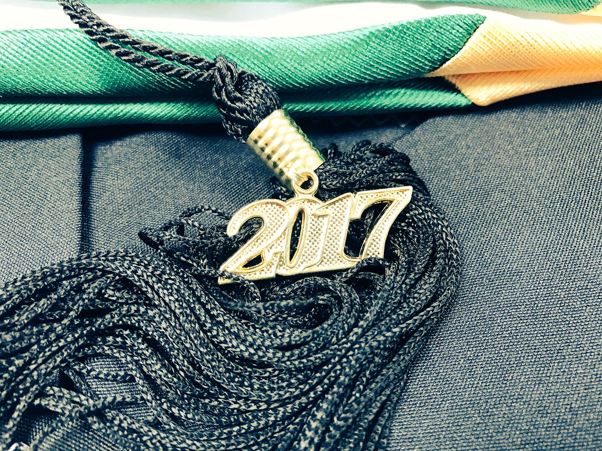 cassiegusty's tweet image. I remember starting 2 masters in 2013, trying to explain how I'd juggle both. Not sure how I've done it. #almostthere #maygrad #endinsight