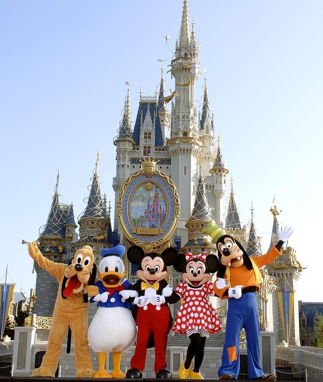 Se reveló el lado oscuro de Disney: un hombre trabajó de Goofy durante 20 años y lo confesó todo goo.gl/PCspJM