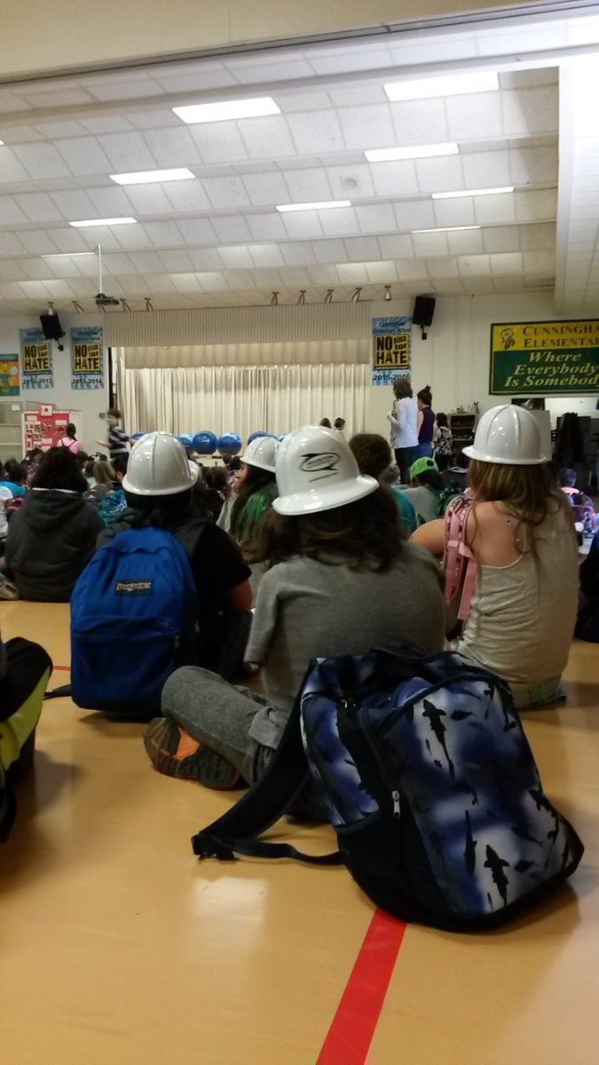CobraQuinto's tweet photo. #austinenergy gave us these great hard hats while we learned about renewable energy THANKS https://t.co/IpmD5AZgKC