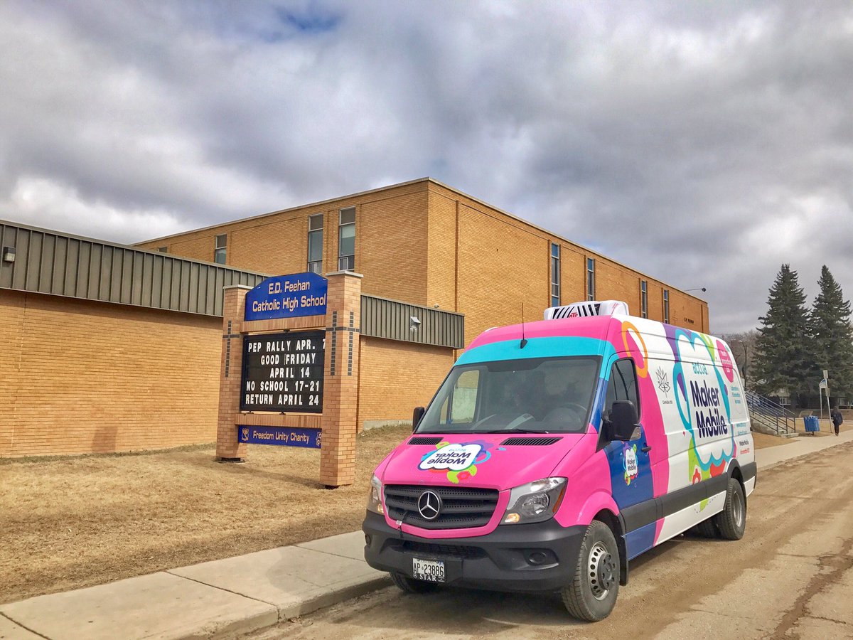 ActuaCanada's tweet photo. Hey 👋🏼 Saskatoon! The #MakerMobile will be at ED Feehan 10-4 Sat, 12-4 Sun for public workshops feat. robotics, coding, 3D printing &amp; more! https://t.co/T9AMlOVtB5