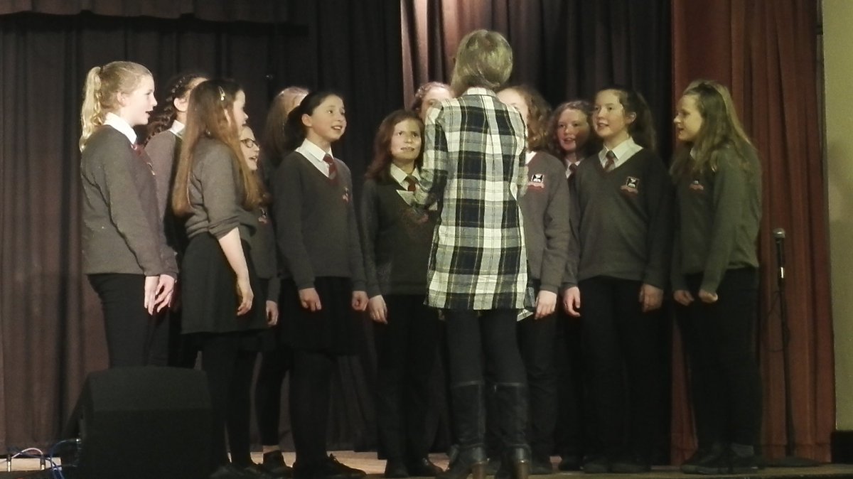 AngharadPlaid's tweet photo. .@YsgolHR @lledrod251 Ac eto @YsgolHR ! Da iawn!
@lledrod251 
#NosonGoffirBarcud
#Pontrhydfendigaid https://t.co/En2H4BVDxW