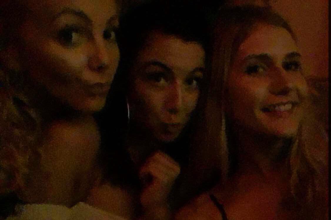 _grace_grace's tweet photo. Wishing I was in Barca with my babes  #OiDrive @HannahDelGay @SturgesDannie https://t.co/vTDD6wjyvI