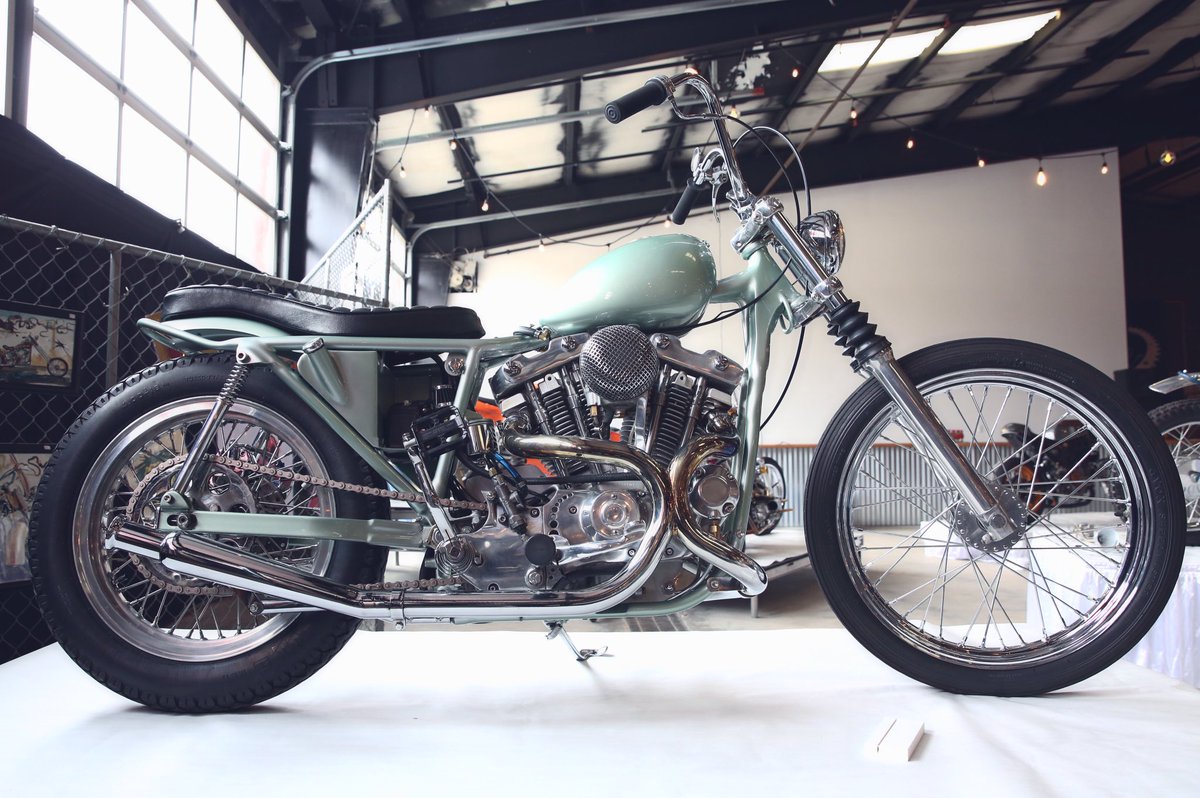 LowbrowCustoms's tweet photo. This stroker Ironhead by @anchormoto is top notch class. #csstl #Cycleshowcase #stlouis #ironhead https://t.co/n6AOfkRyMO
