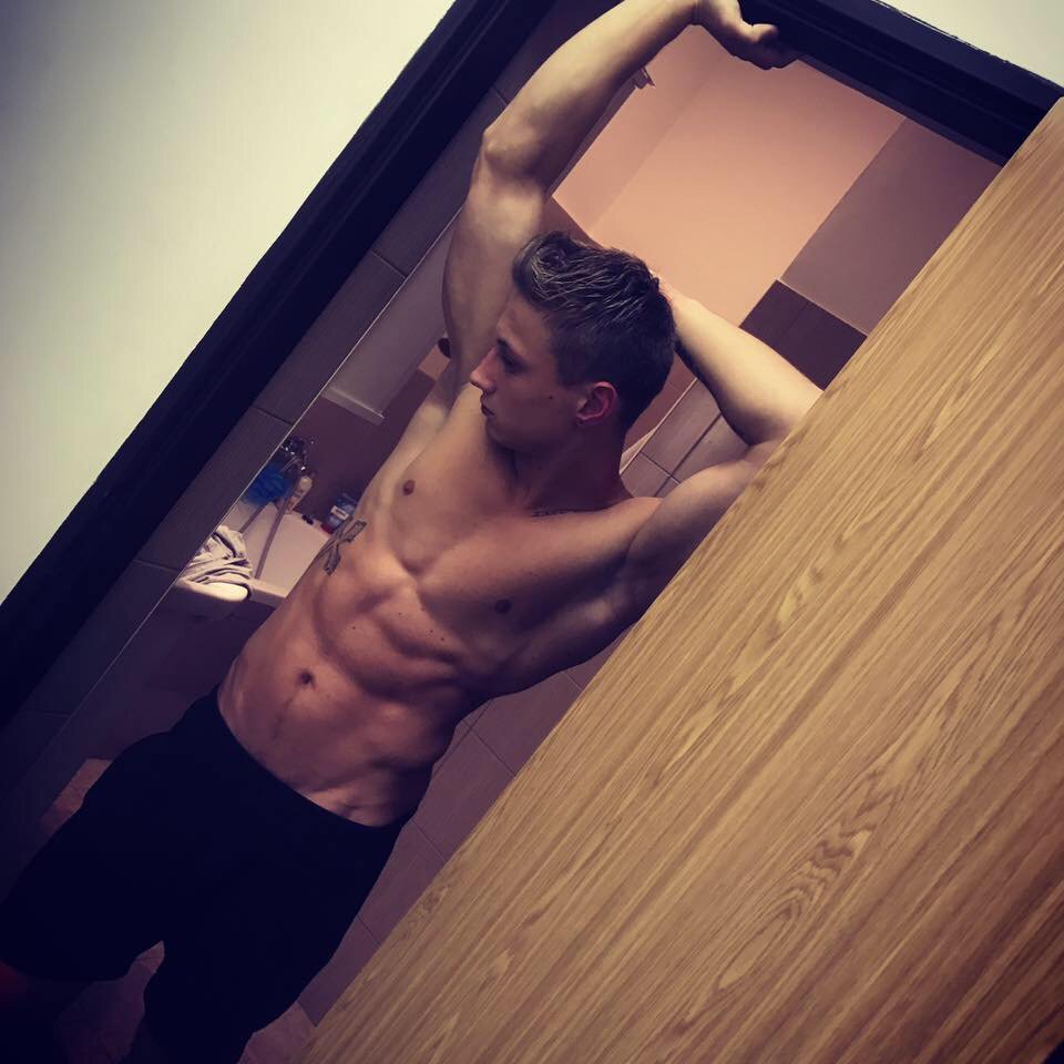 18_fitness_boys's tweet photo. https://t.co/fe3OW6G55R