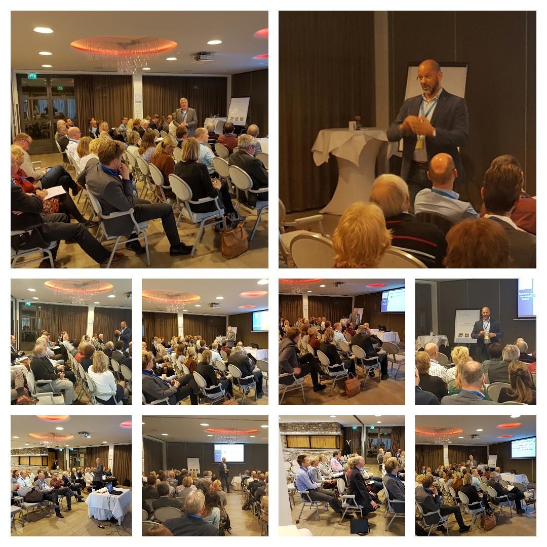 SparkWiseNL's tweet photo. 150 docenten leren hoe je de #hersenwetten optimaal kunt toepassen. #sparkwise #kennisdelen https://t.co/UFBPcEutLq