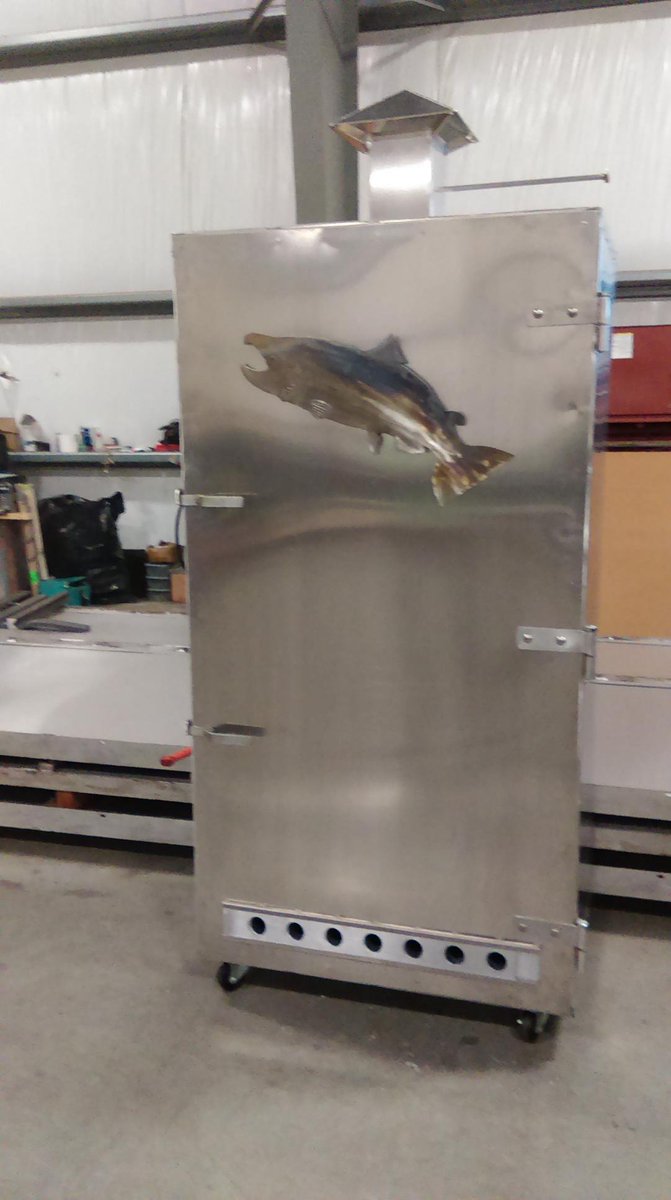 CEMetalFab's tweet photo. Smoke'em if you got'em. #fishing #metalfab https://t.co/hbWML3uMtb