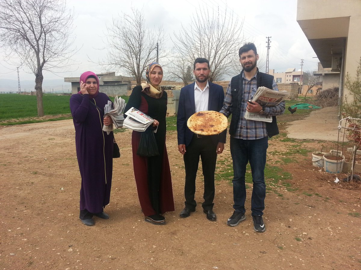 AkKiziltepe's tweet photo. Ersoylu mah karaler...
Durmak yok yola devam
Referandum için #EVET https://t.co/5qc1NxeloH