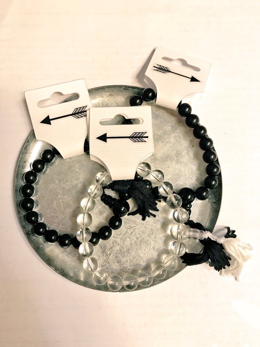 TheTurquoisebox's tweet photo. $7 each metaphysical balance bracelets! https://t.co/mJcD0EmxcO