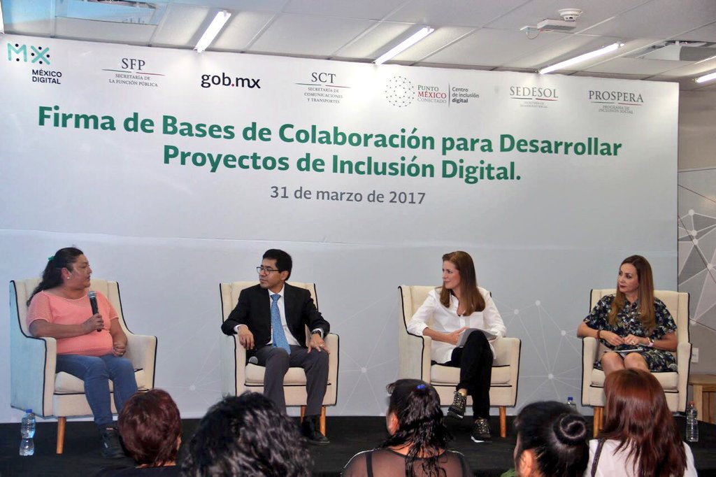 Prospera_MX's tweet image. En el marco de la #EDN se trabaja con la @SCT_mx y la @SFP_mx para el desarrollo de #HabilidadesDigitales de #MujeresPROSPERA