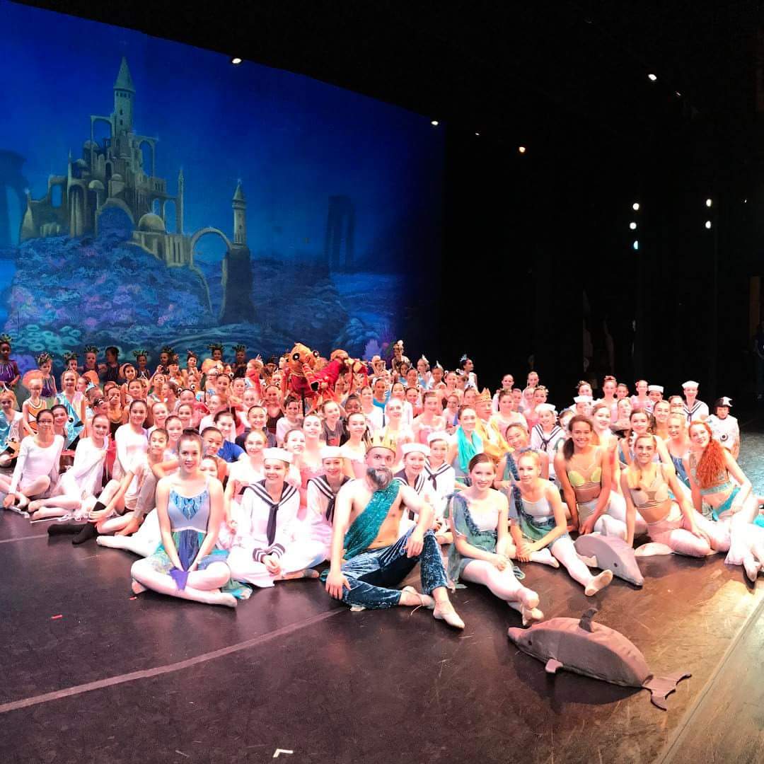 BYByouthballet's tweet photo. Little Mermaid cast! Ready to perform! #lexingtonky #lasirenita #littlemermaid #lexingtonoperahouse #yayballet https://t.co/A0XCwo7zDU