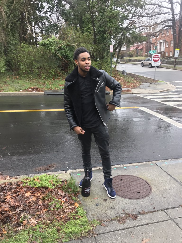 Djstevo's tweet photo. Only real niccas at my funeral ! #RestEasyTy https://t.co/9IxUCwEakQ