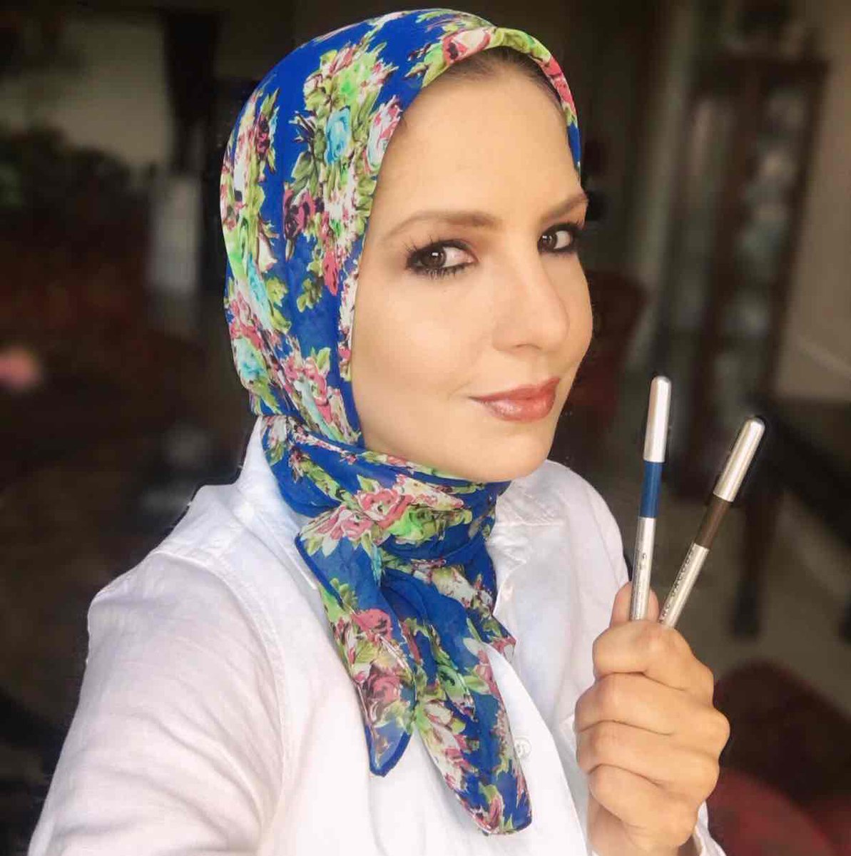AModernHijabi's tweet photo. @MarcBeauty @Influenster #Highliner #contest #influenster https://t.co/aDRwEGpFVP