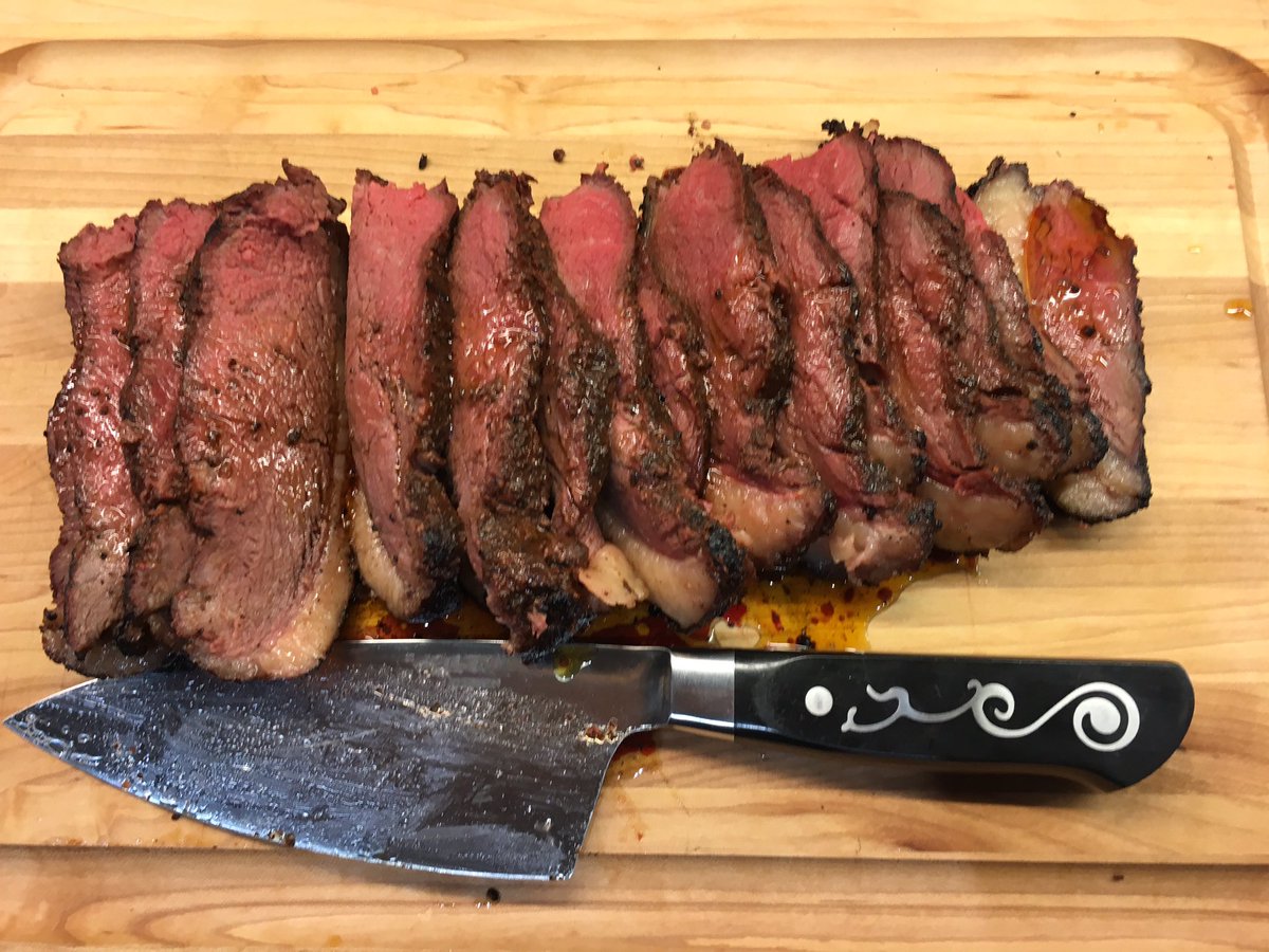 ScottishLass73's tweet photo. @farmisonUK @AngusandOink @SmokewoodShack @KamadoJoe @KamadoJoeUK @oxfordcharcoal #moomami #pichana #cubanmarabou #beech #bbq https://t.co/O5AAJD4DTB
