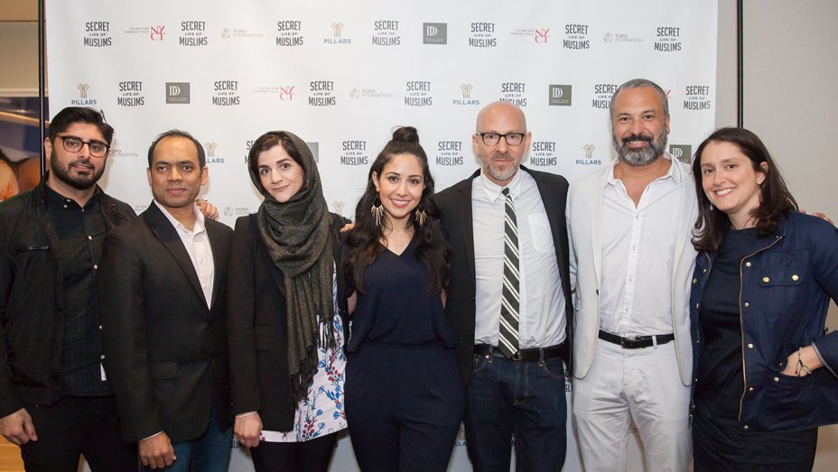 THR's tweet photo. Muslim panel calls for deeper understanding of supporters of Islam at screening of digital series https://t.co/0mJ9jvqmO8 https://t.co/OACC3tqJYa
