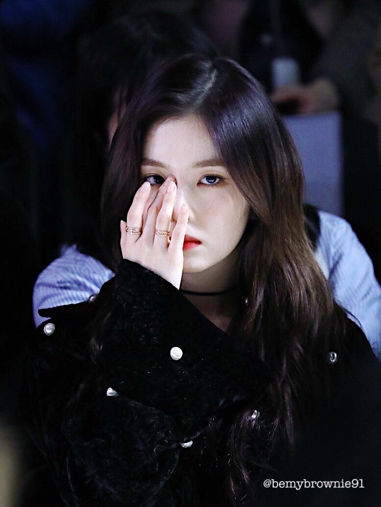 Red Velvet Brasil on Twitter: "FOTOS | 310317 - Irene na  